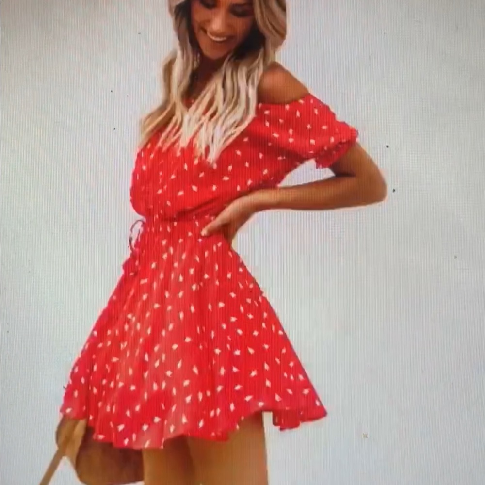 Red sundress - Picture 3 of 5
